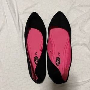 Black ballet flats size 10